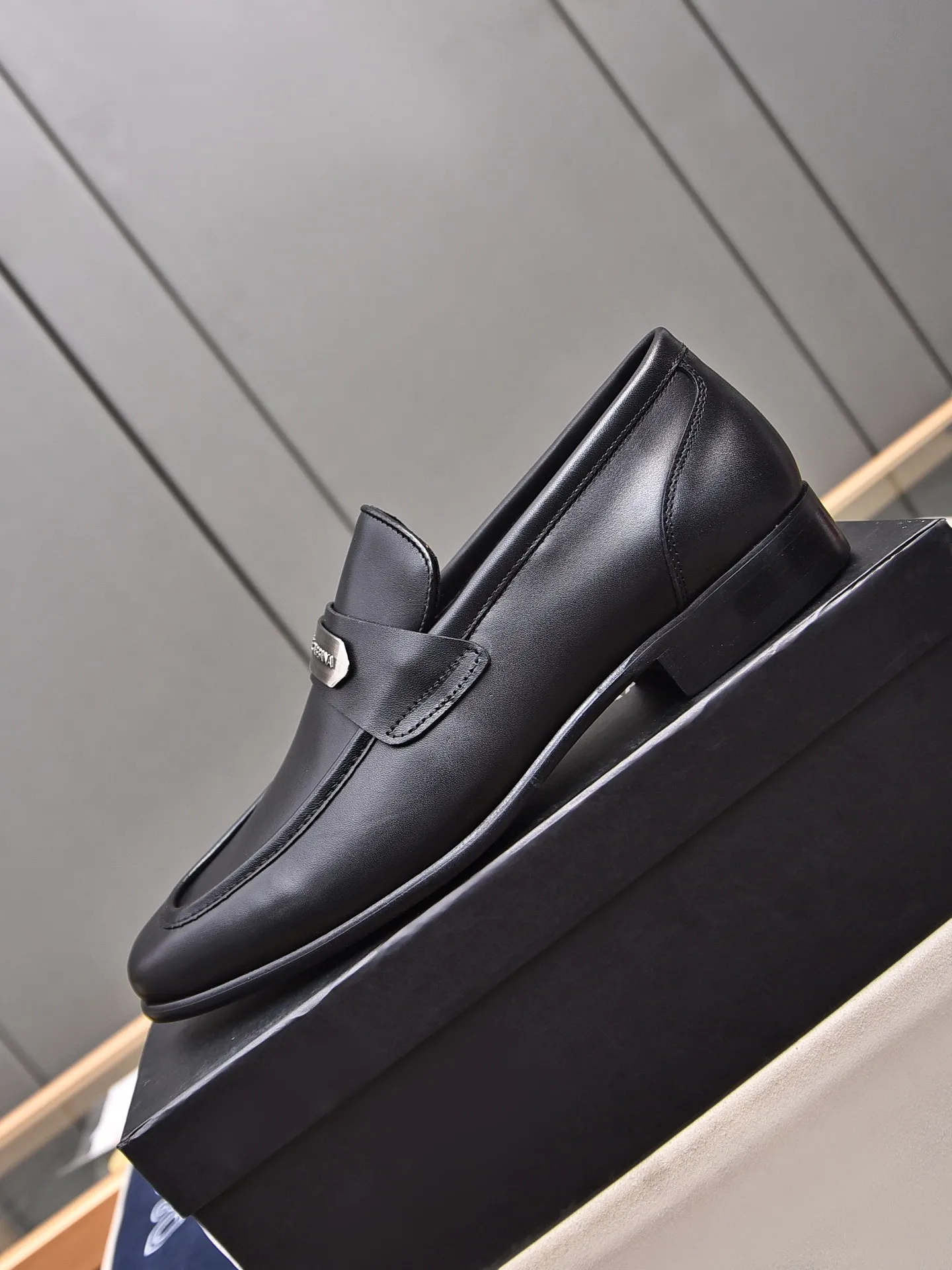 👍👍Men's shoes💰480 **Boutique recommendation**DG**The latest business formal leather shoes, official website synchronization, top version on the market, purely handmade. Fabric: imported calfskin with water-dyed cow lining 38, 39, 40, 41, 42, 43, 44 (customized at 45